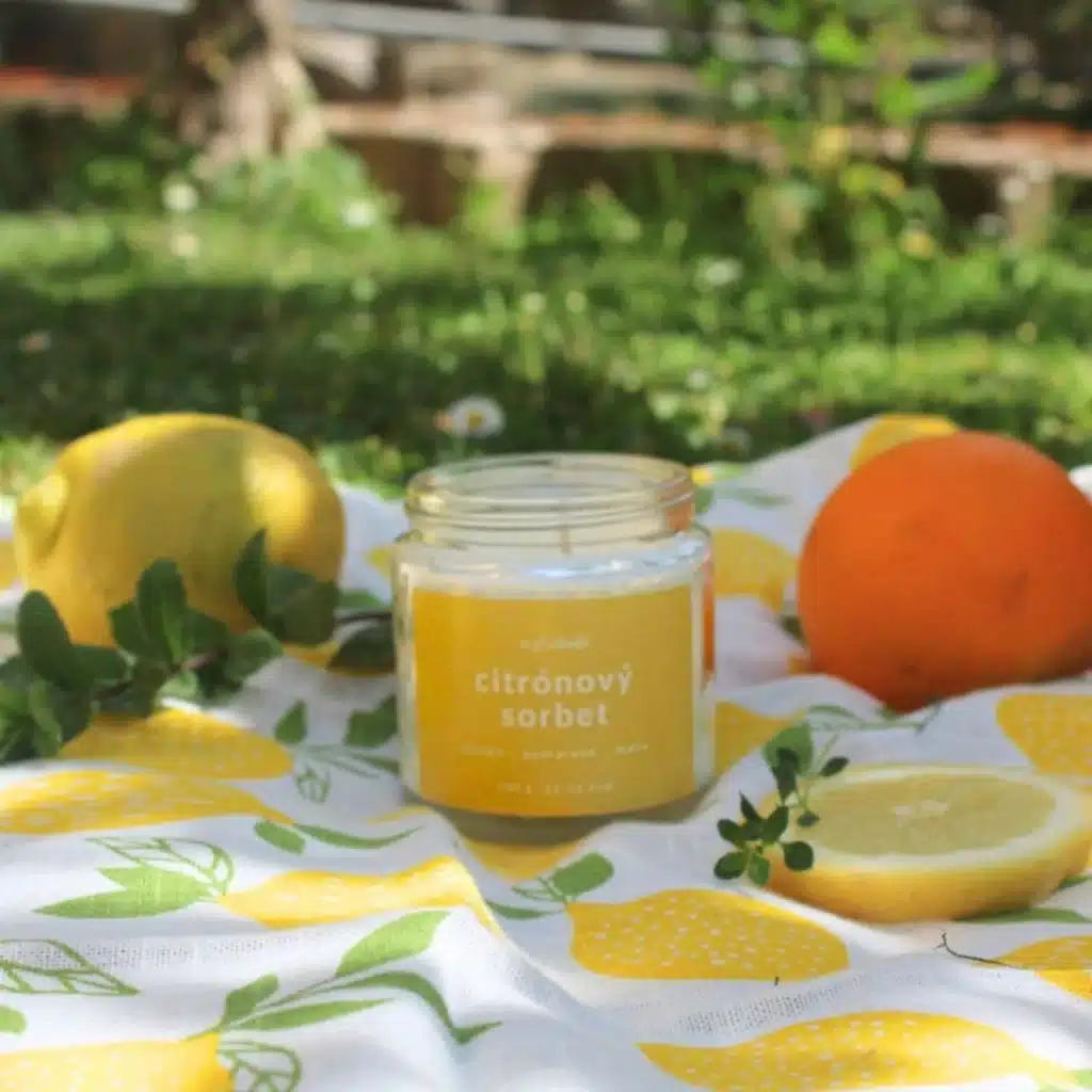 Sójová sviečka Citrónový sorbet Rozkvitnuta